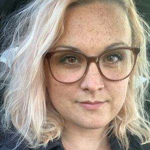 Meet your Posher, Roxane